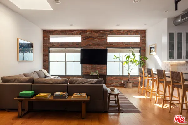 $1,600,000 | 612 Flower Avenue, Unit C, Venice, CA 90291