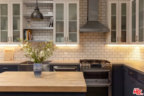 $1,600,000 | 612 Flower Avenue, Unit C, Venice, CA 90291