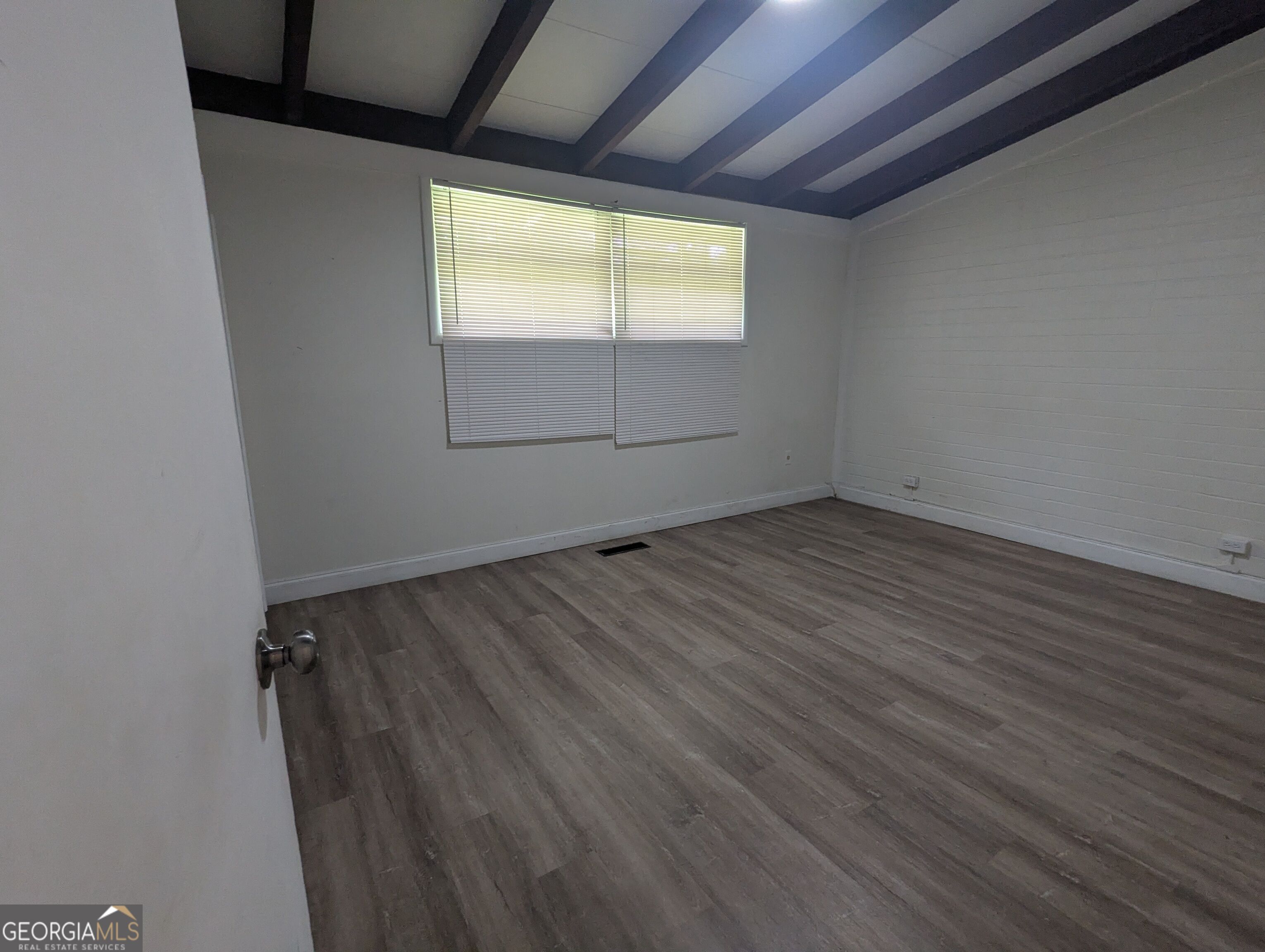 2021 Whispering Pines Road Albany, GA 31707 - Photo 11 of 15 Gallery Image 11