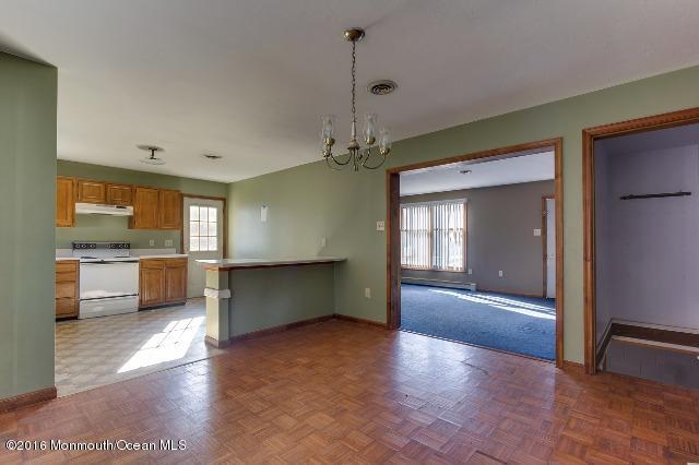 11 Bovanko Road Cream Ridge, NJ 08514 - Photo 11 of 22 Dining
