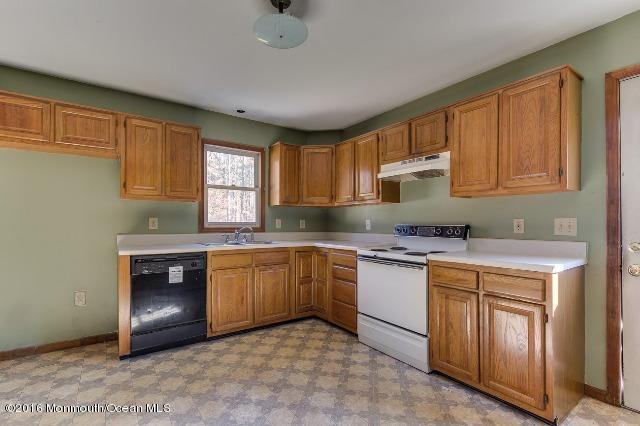 11 Bovanko Road Cream Ridge, NJ 08514 - Photo 17 of 22 Kitchen2
