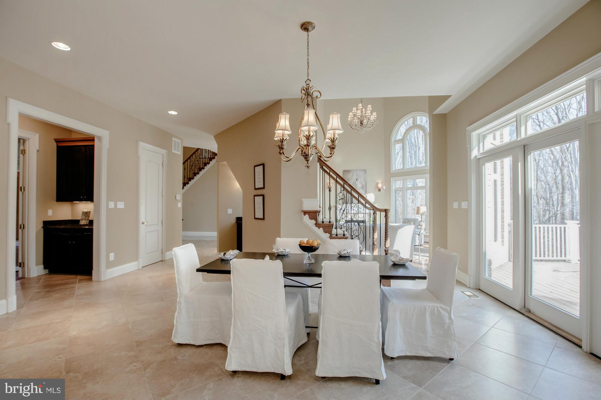 913 Georgetown Ridge Court McLean, VA 22102 - Photo 8 of 30 Breakfast Area