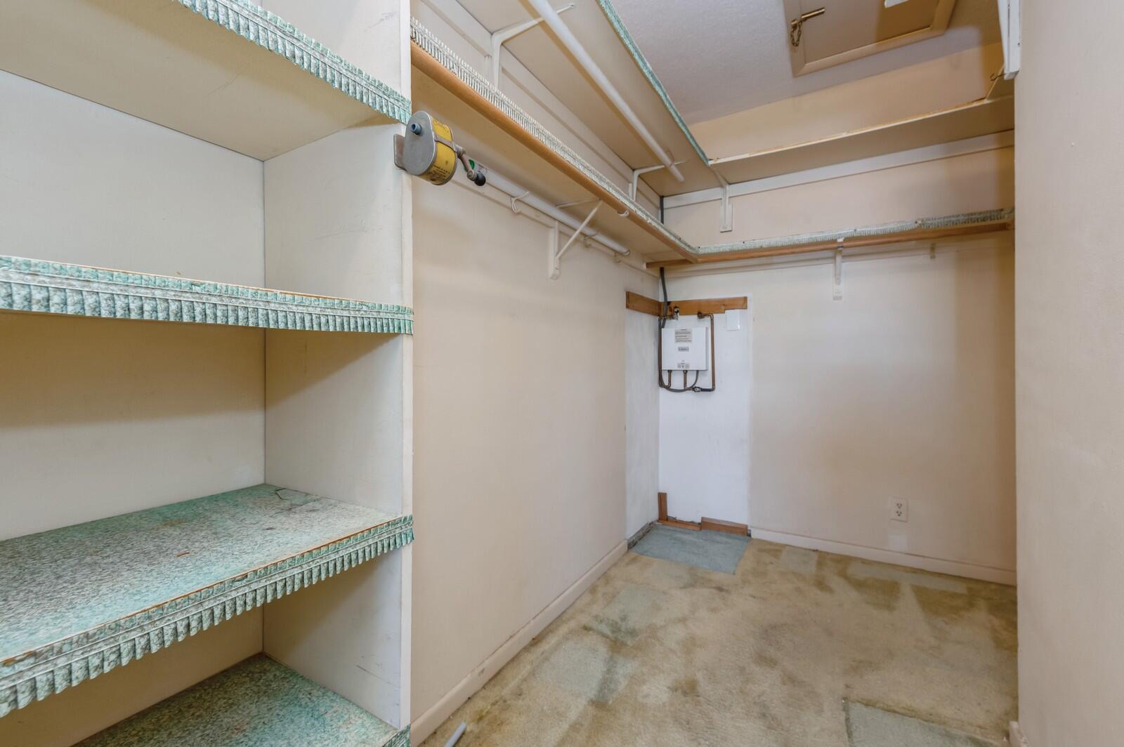300 Northeast 20th Street, Unit 609 Boca Raton, FL 33431 - Photo 11 of 15 closet