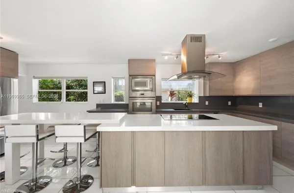 $25,000 | 1025 Belle Meade Island Drive, Miami, FL 33138