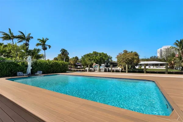 $25,000 | 1025 Belle Meade Island Drive, Miami, FL 33138