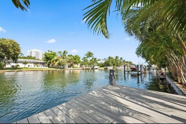 $25,000 | 1025 Belle Meade Island Drive, Miami, FL 33138