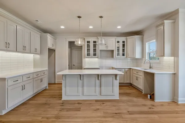 $699,900 | 8780 Cainsville Pike, Lascassas, TN 37085