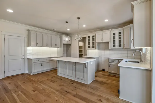 $699,900 | 8780 Cainsville Pike, Lascassas, TN 37085