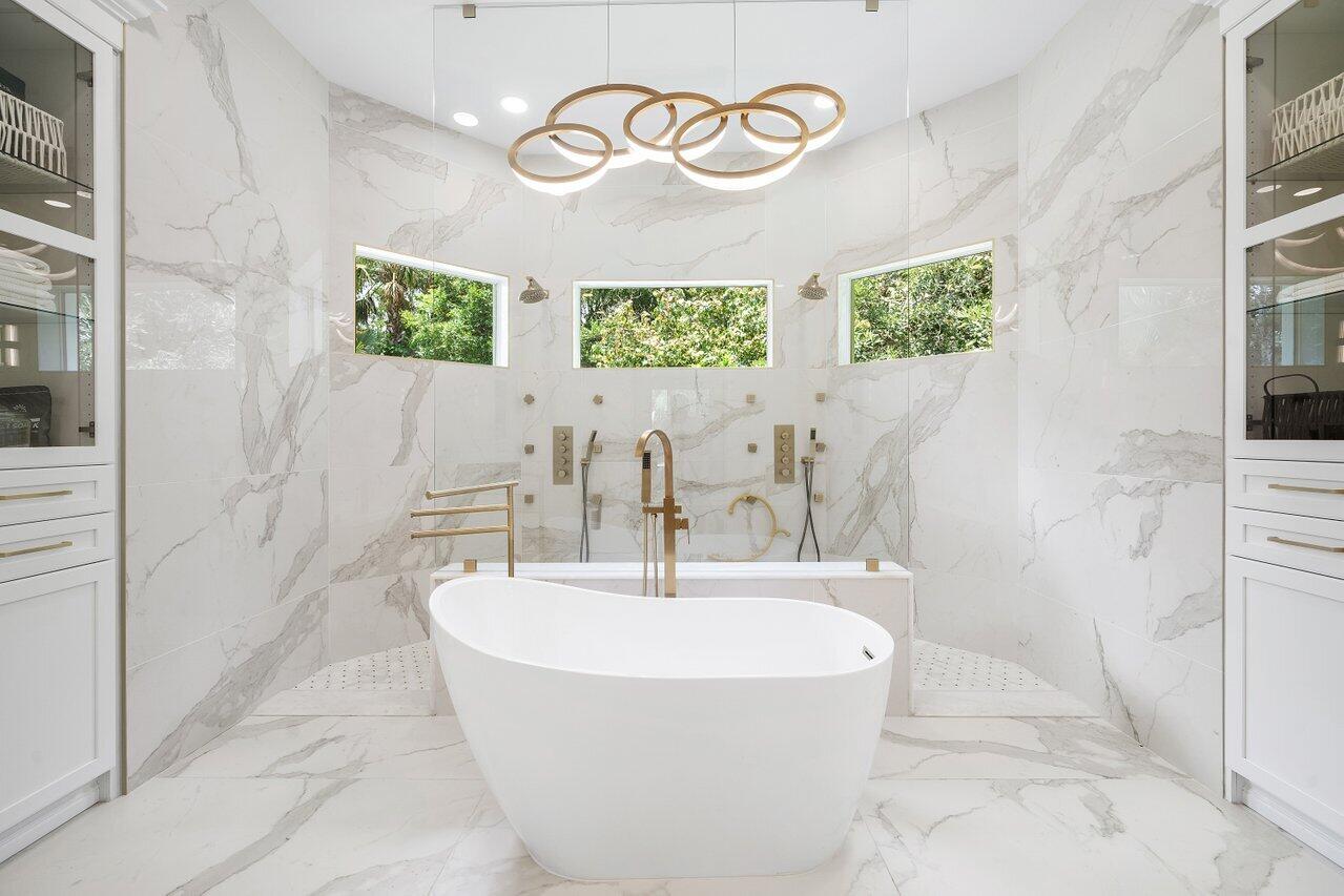 11871 160th Road North Jupiter, FL 33478 - Photo 19 of 66 Primary Ensuite