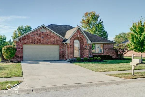 $319,000 | 1031 Woodridge Street, Brownsburg, IN 46112