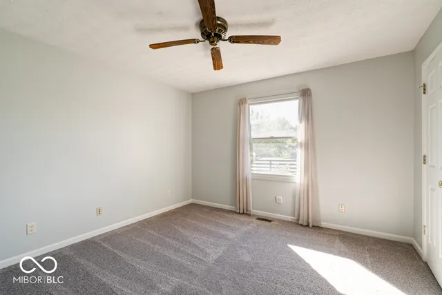 $330,000 | 1031 Woodridge Street, Brownsburg, IN 46112