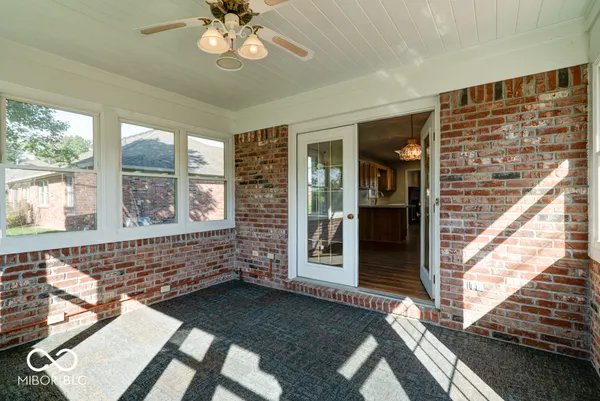 $319,000 | 1031 Woodridge Street, Brownsburg, IN 46112