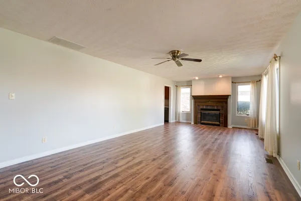 $319,000 | 1031 Woodridge Street, Brownsburg, IN 46112