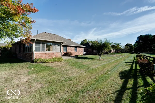 $330,000 | 1031 Woodridge Street, Brownsburg, IN 46112