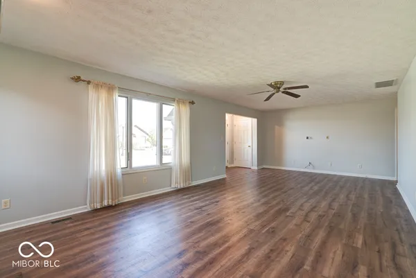 $319,000 | 1031 Woodridge Street, Brownsburg, IN 46112