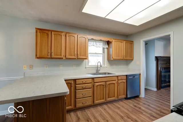 $330,000 | 1031 Woodridge Street, Brownsburg, IN 46112