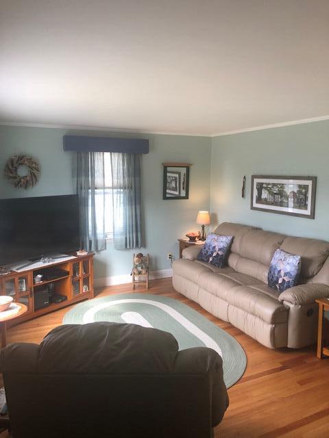 207 New Gorham Road Westbrook, ME 04092 - Photo 5 of 27 thumbnail_IMG_7806
