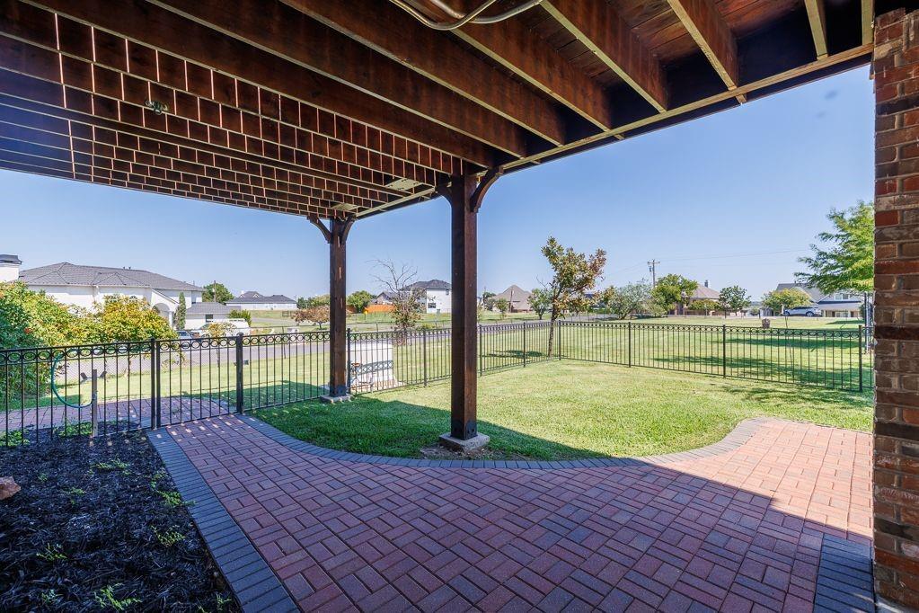 11507 Clipper Circle Frisco, TX 75036 - Photo 9 of 40 a view of a backyard
