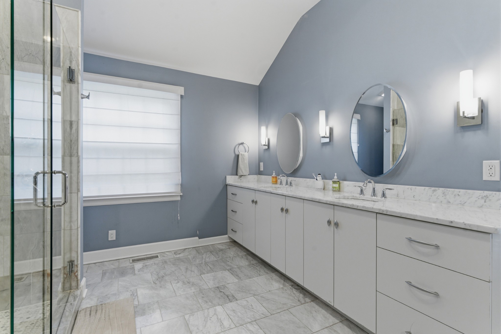 2833 Sugar Tree Road Nashville, TN 37215 - Photo 20 of 39 Gallery Image 20