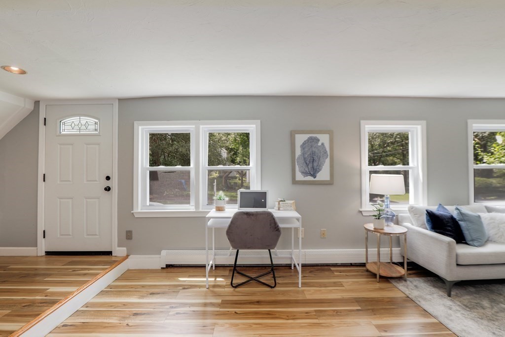 22 Laconia Road Natick, MA 01760 - Photo 7 of 34 Gallery Image 7