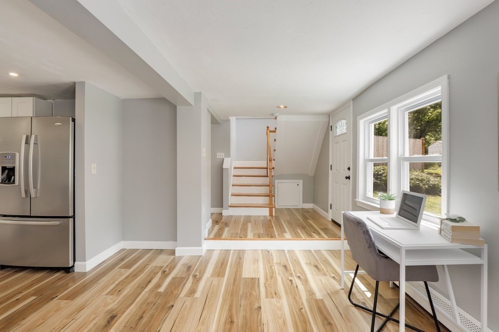 22 Laconia Road Natick, MA 01760 - Photo 8 of 34 Gallery Image 8