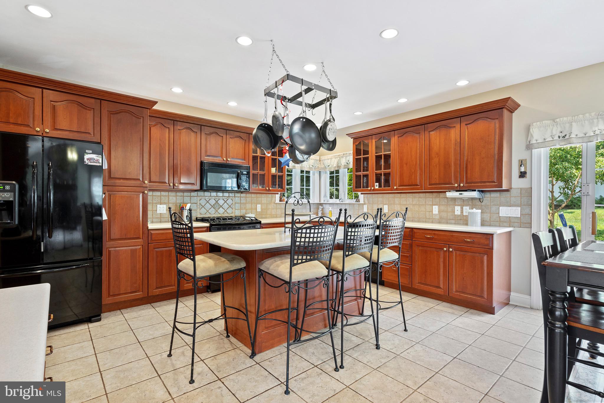 3272 Oak Road Huntingdon Valley, PA 19006 - Photo 17 of 61 Gallery Image 17