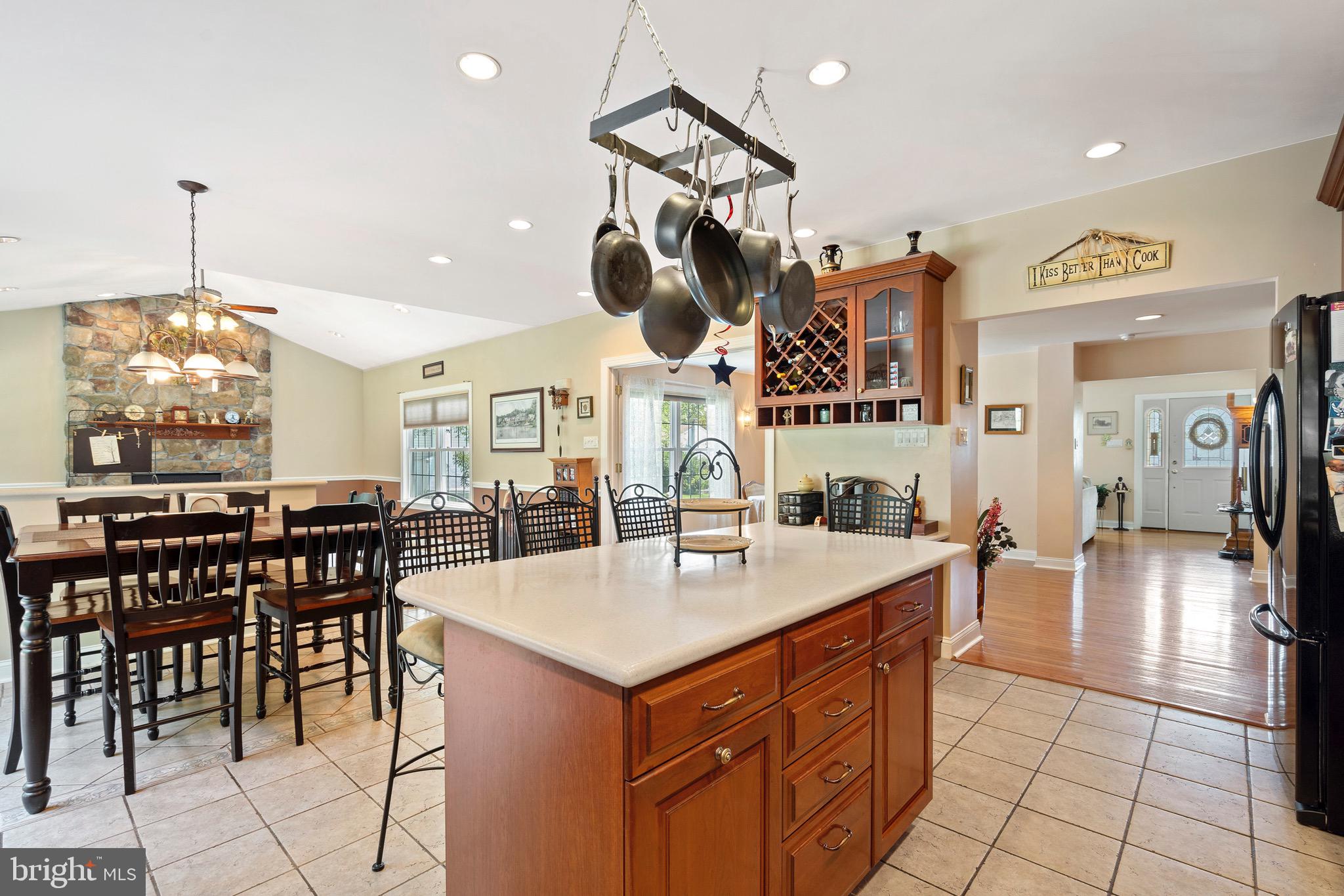 3272 Oak Road Huntingdon Valley, PA 19006 - Photo 19 of 61 Gallery Image 19