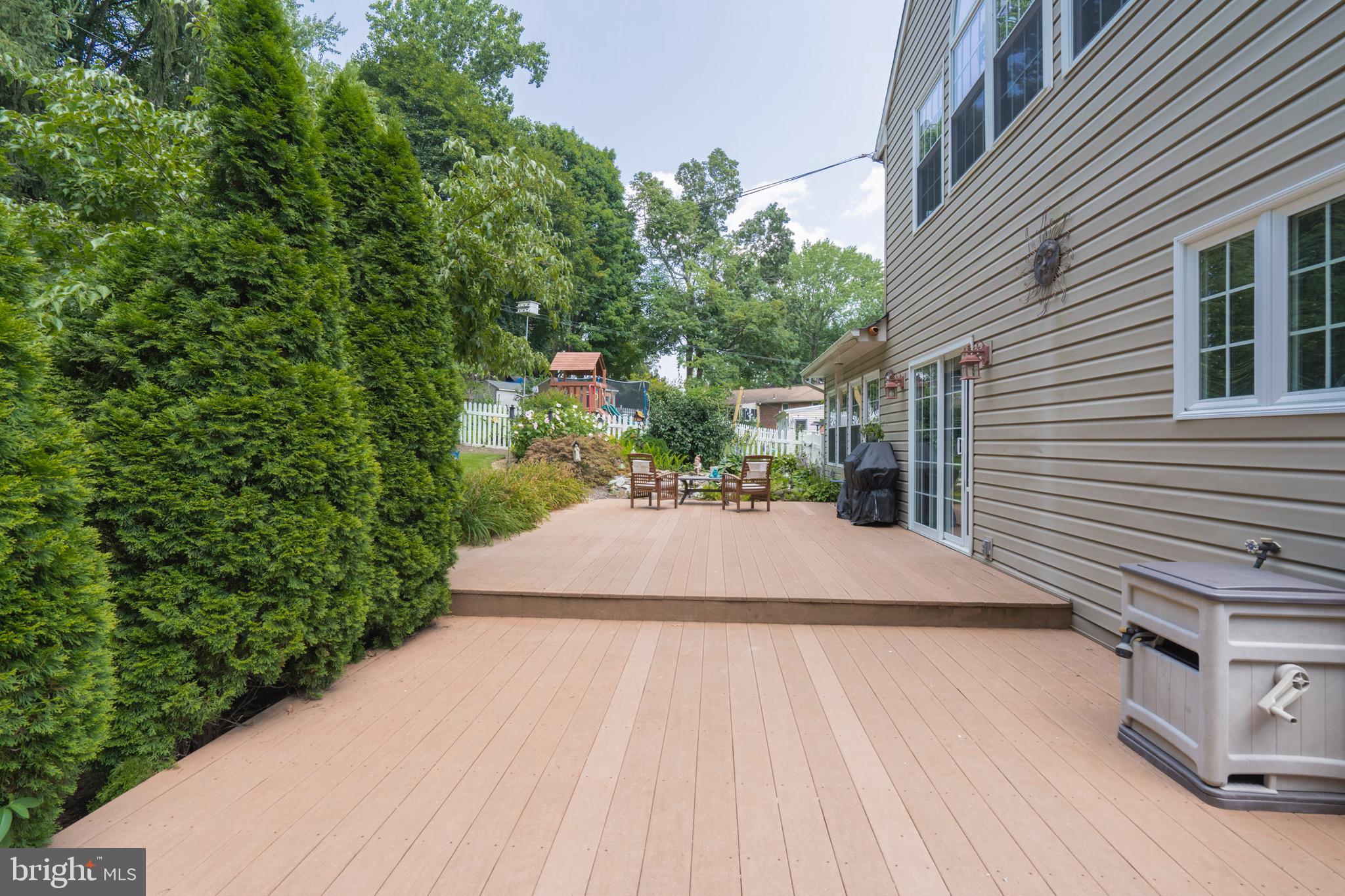 3272 Oak Road Huntingdon Valley, PA 19006 - Photo 7 of 61 Gallery Image 7