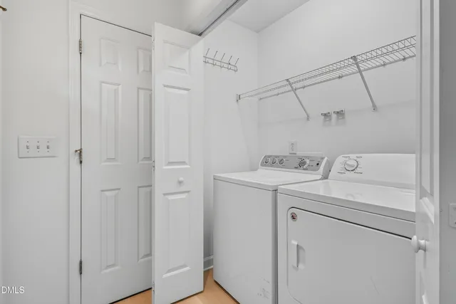 $699,999 | 100 Raven Lane, Carrboro, NC 27510