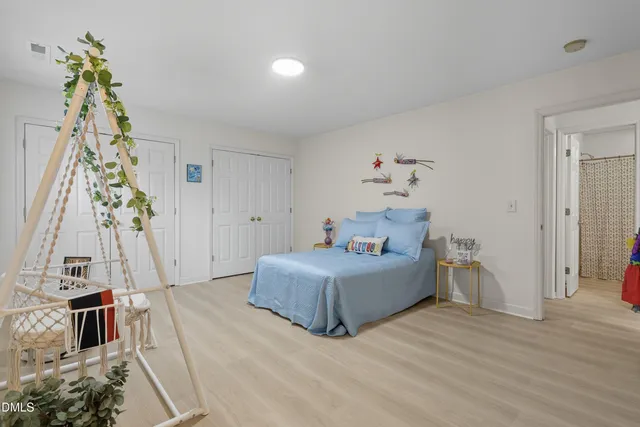 $699,999 | 100 Raven Lane, Carrboro, NC 27510