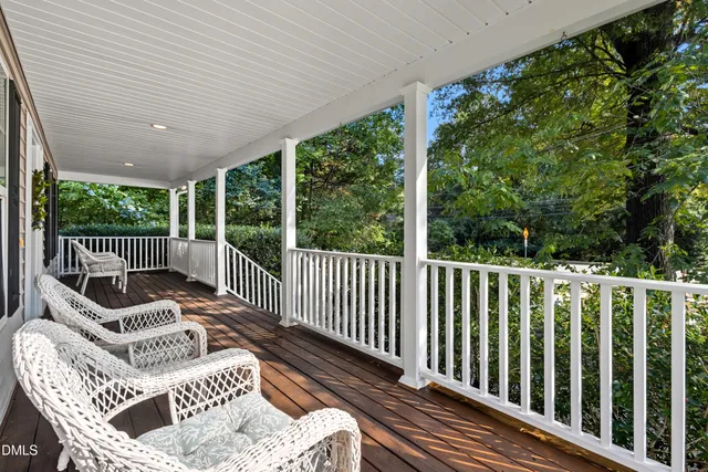 $699,999 | 100 Raven Lane, Carrboro, NC 27510