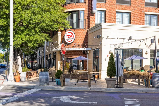 $699,999 | 100 Raven Lane, Carrboro, NC 27510