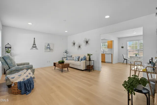 $699,999 | 100 Raven Lane, Carrboro, NC 27510