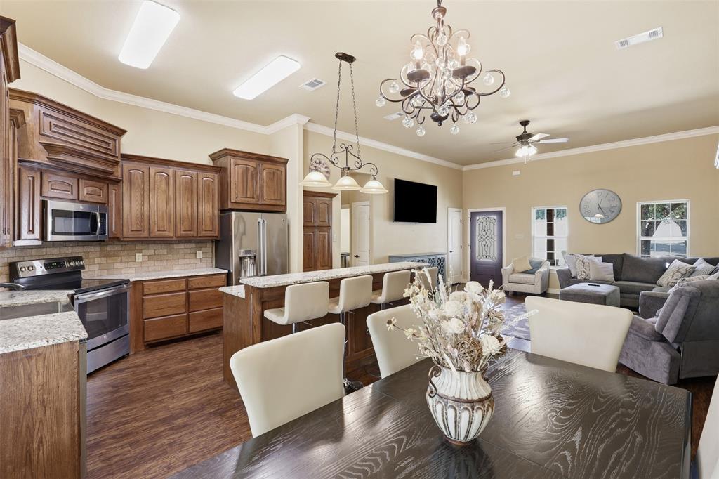 415 Adell Road Weatherford, TX 76088 - Photo 18 of 40 Gallery Image 18