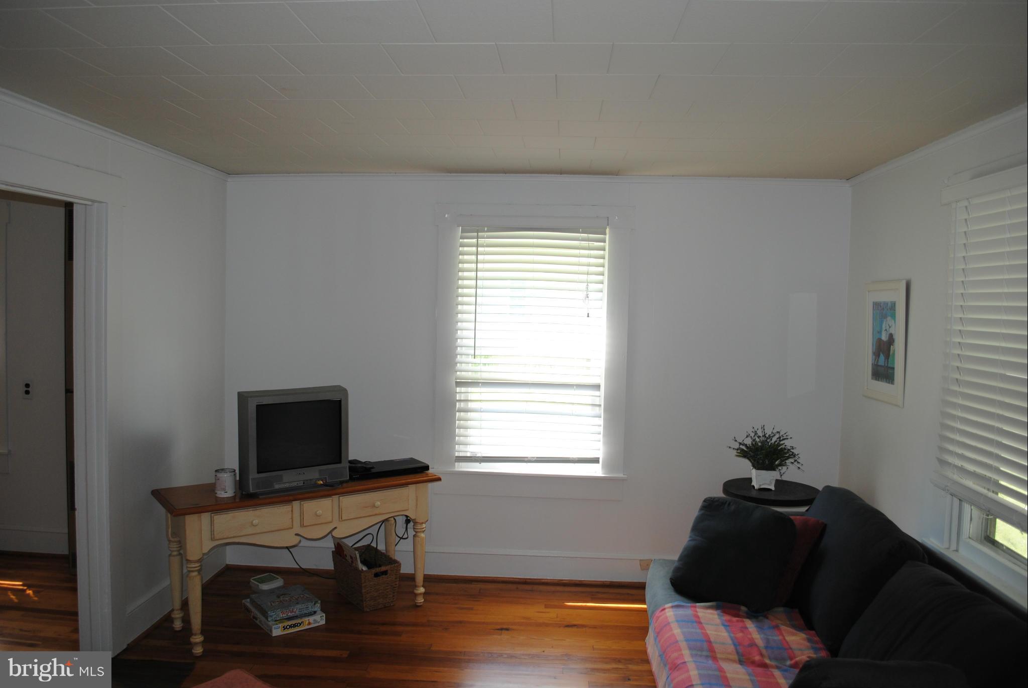 5133 Skinners Neck Road Rock Hall, MD 21661 - Photo 6 of 17 Living Room