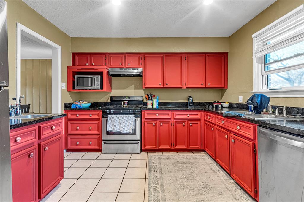 4224 Normandy Road Fort Worth, TX 76103 - Photo 10 of 22