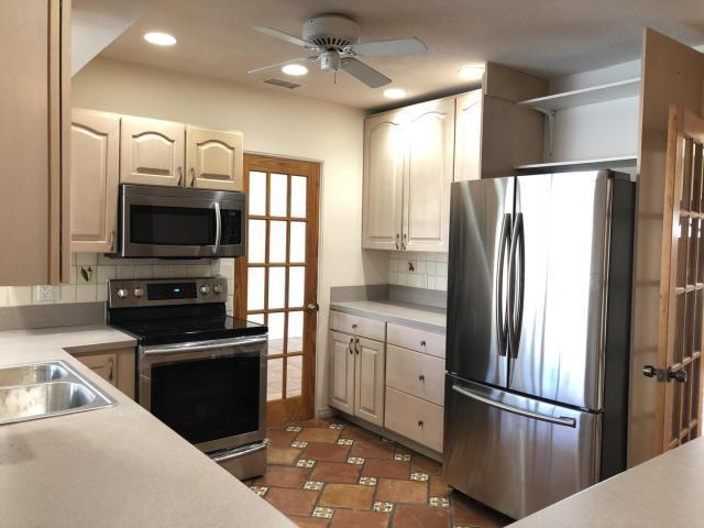 1369 Southwest 13th Street Boca Raton, FL 33486 - Photo 4 of 17 Kitchen1