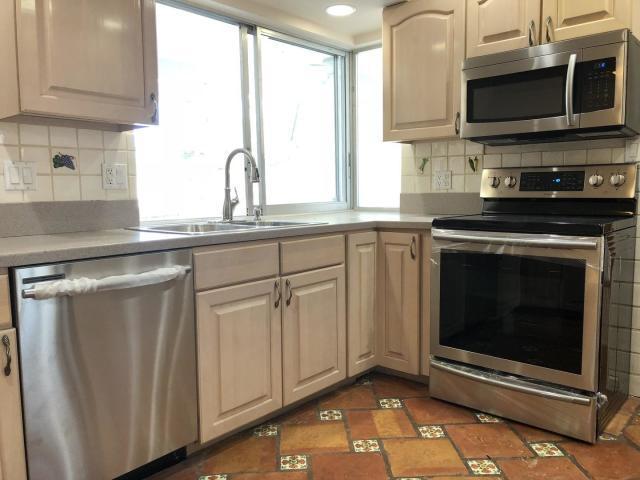 1369 Southwest 13th Street Boca Raton, FL 33486 - Photo 6 of 17 kitchen3
