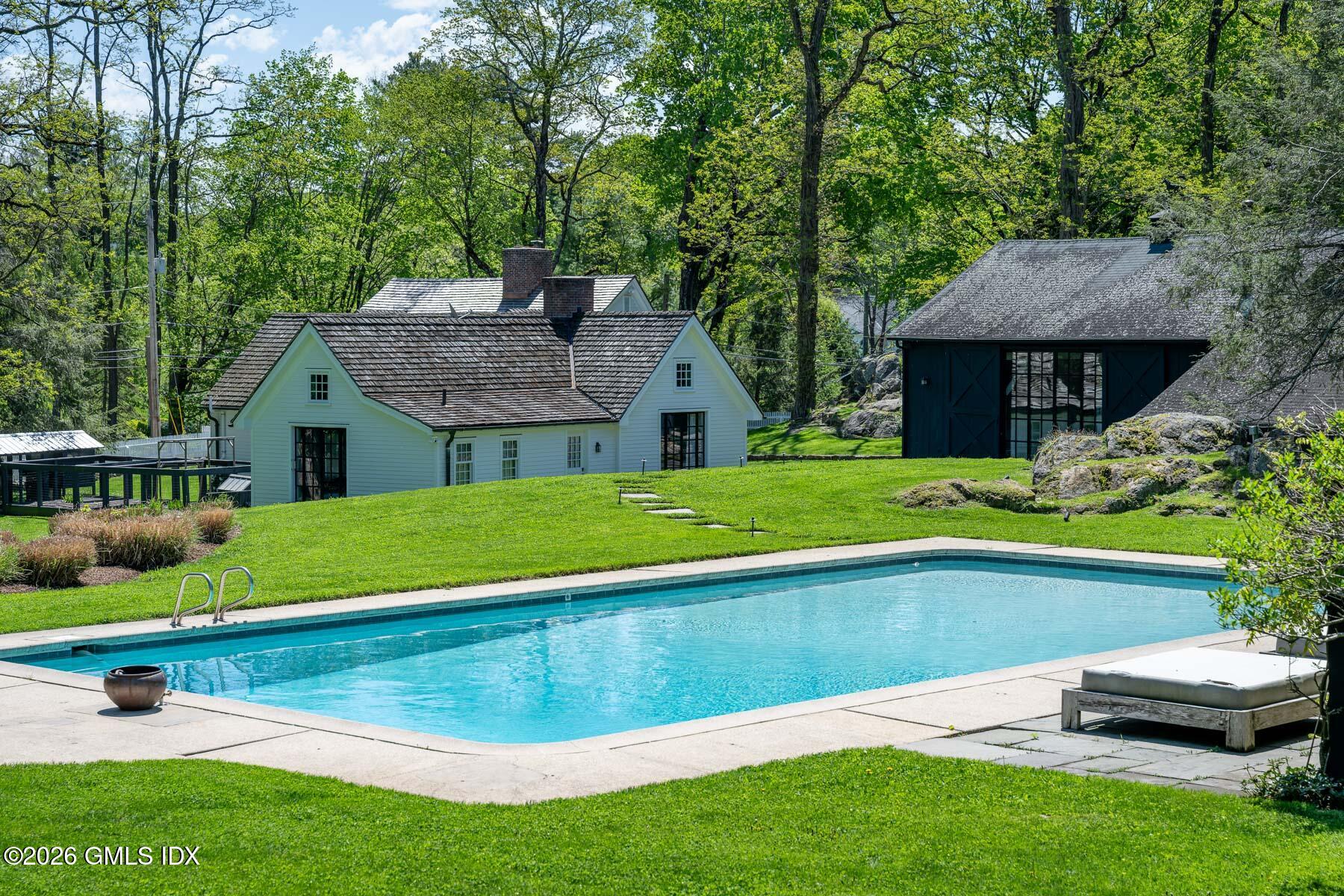 640 Round Hill Road Greenwich, CT 06831 - Photo 42 of 60 640 Round Hill Rd EXT 05-2026 19 - WEB