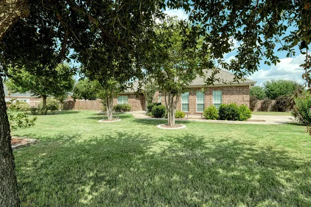 $895,000 | 339 County Road 368, Taylor, TX 76574