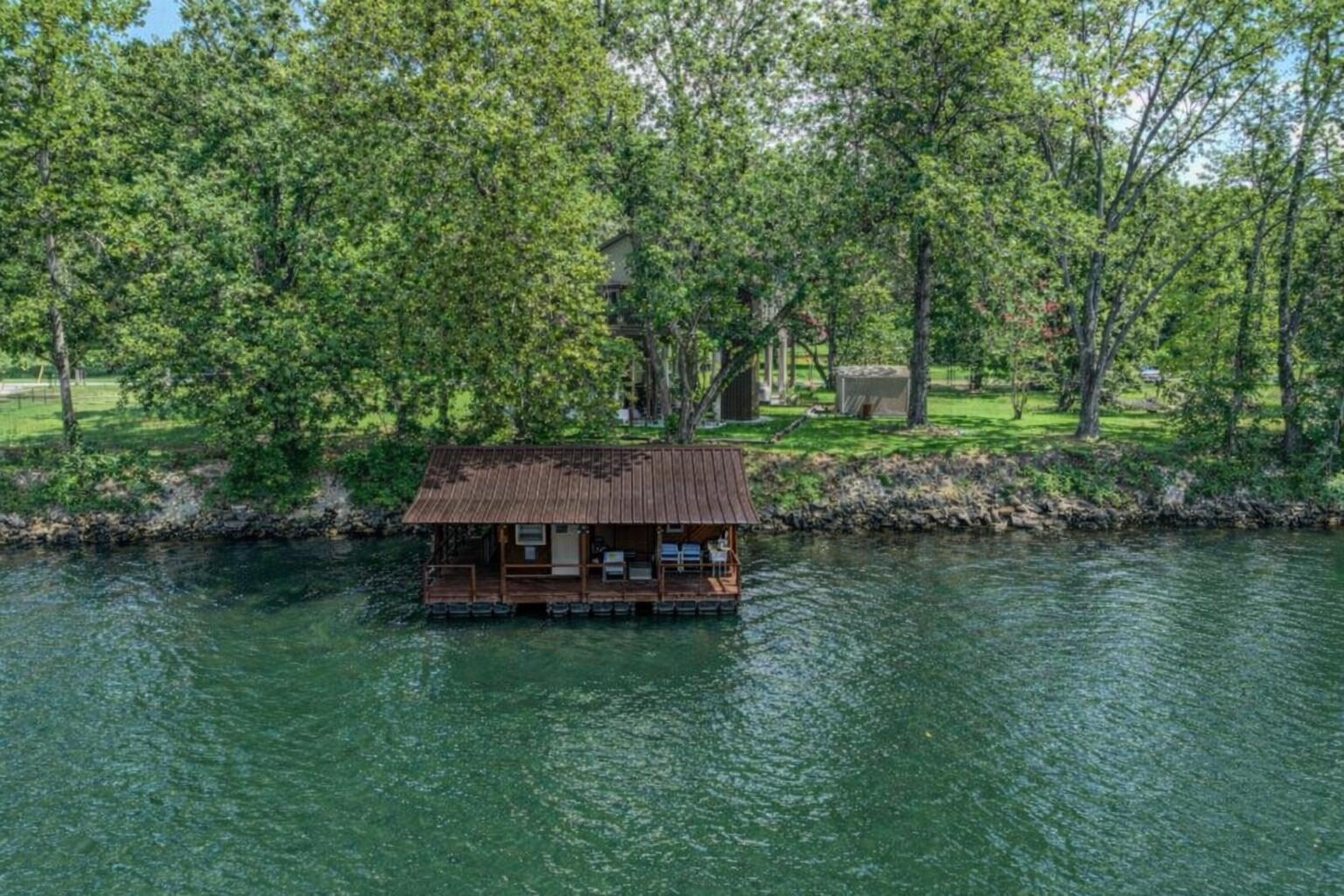 806 Sunset Road Branson, MO 65616 - Photo 5 of 61 D2506F4F-BCEA-42C8-9355-BFE90C4763AD