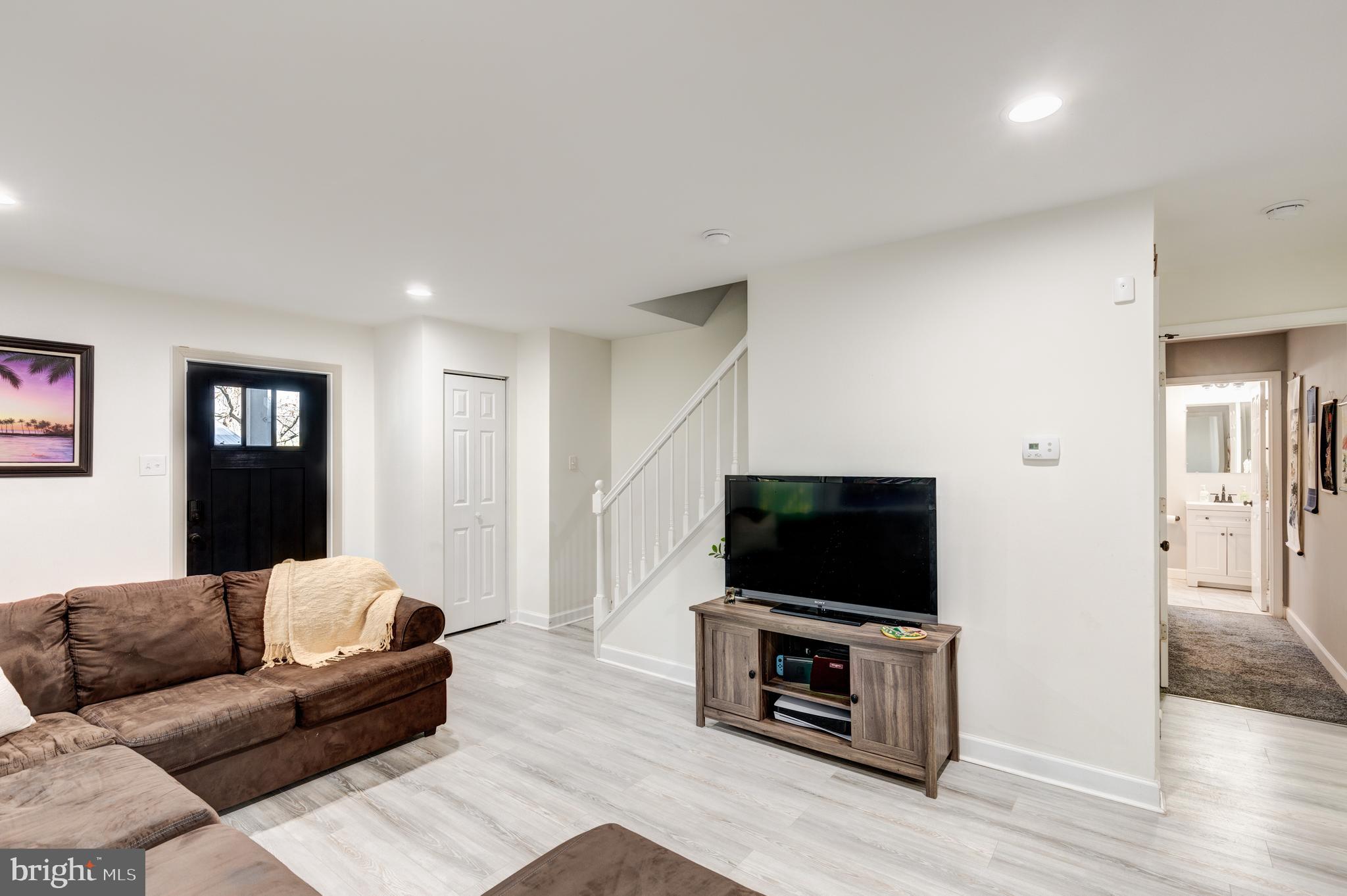 3638 Old Gamber Road Finksburg, MD 21048 - Photo 27 of 36 Family Room