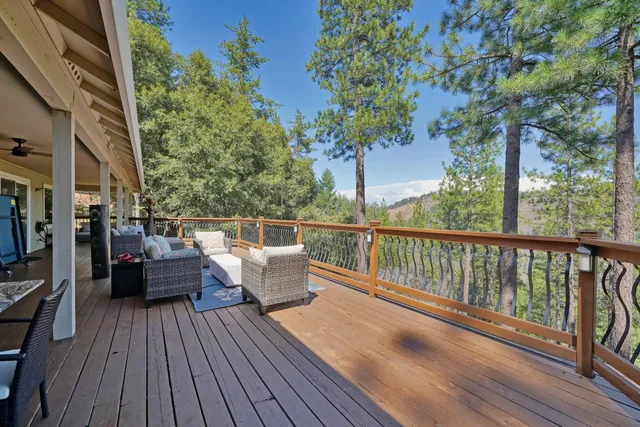 $579,000 | 5855 Sly Park Road, Pollock Pines, CA 95726