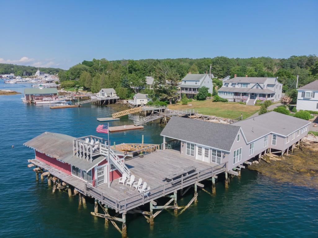 43 Road End, Boothbay Harbor
