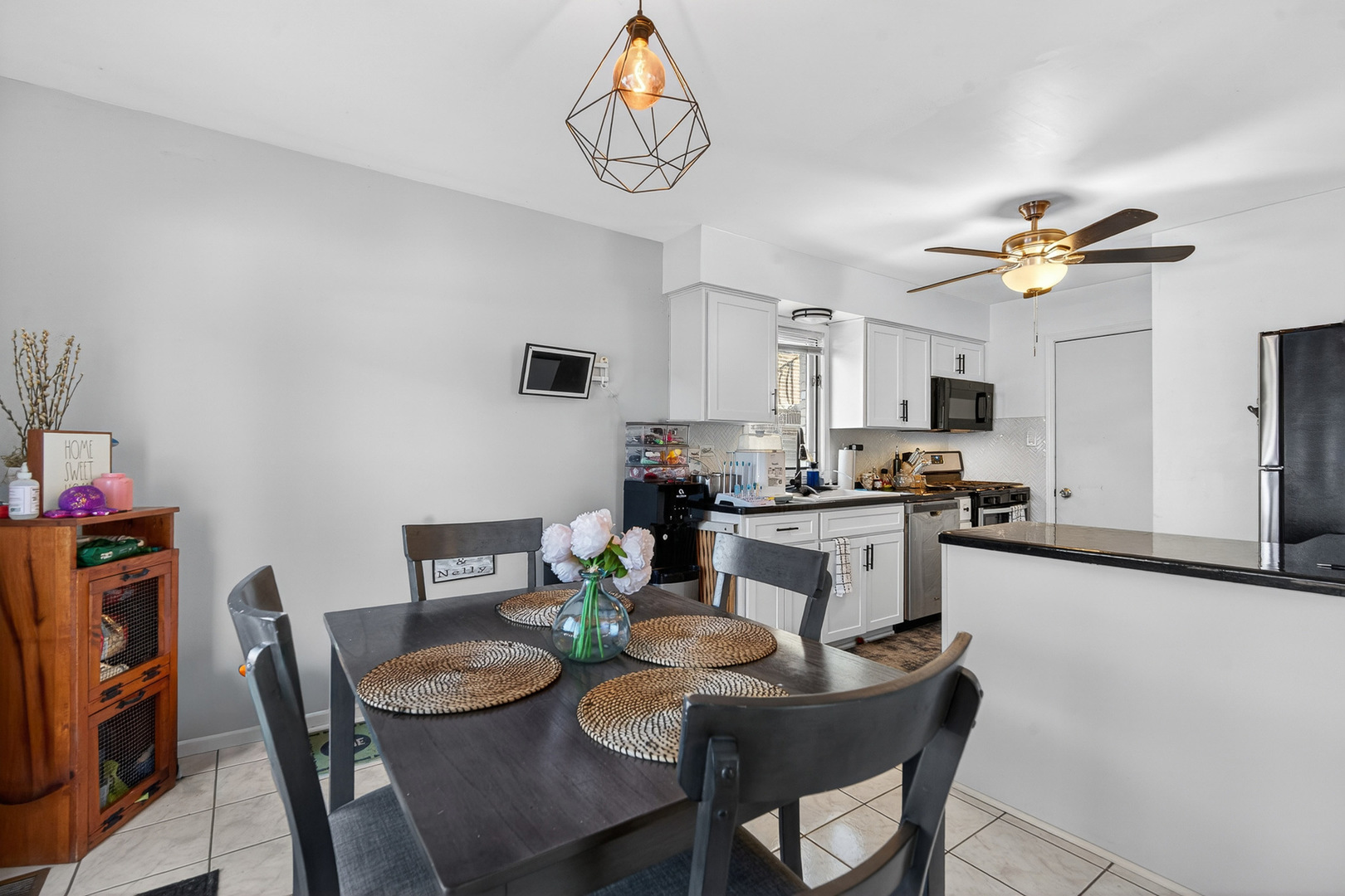 7045 100th Street Chicago Ridge, IL 60415 - Photo 8 of 28