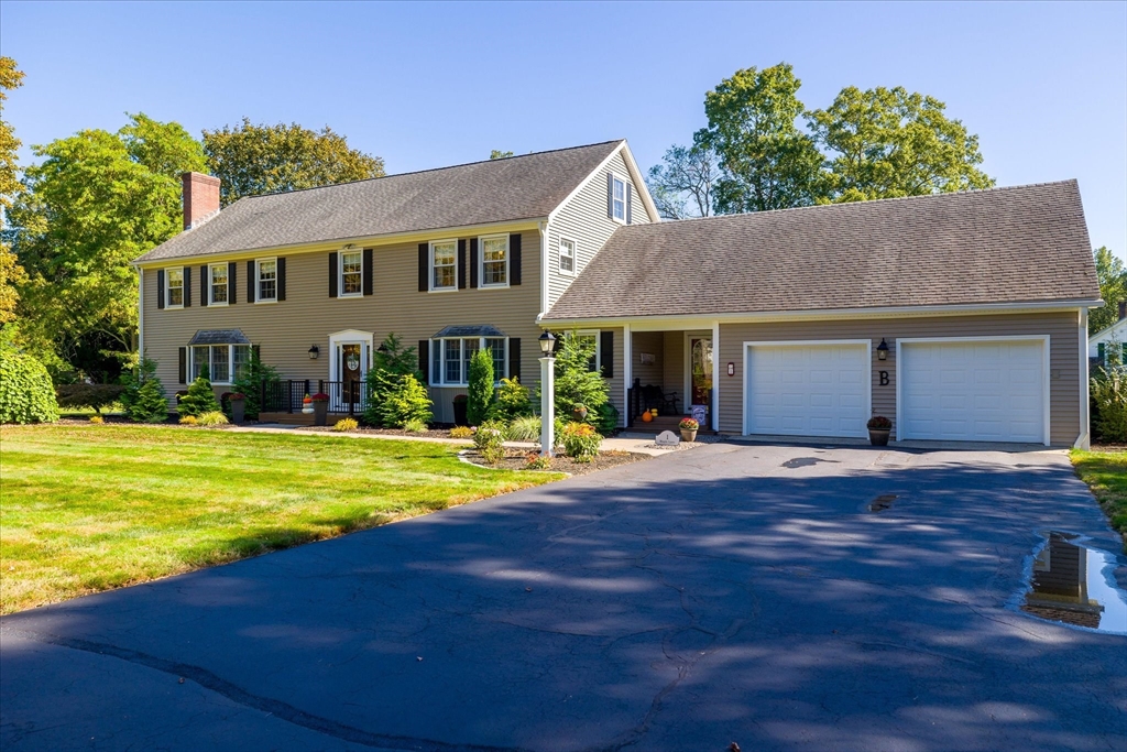1 Maple Lane Thompson, CT 06277 - Photo 1 of 38 Gallery Image 1