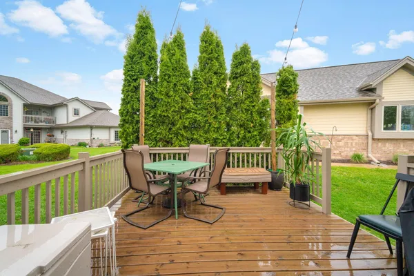 $399,900 | N161W18890 Jared Drive, Unit 251, Jackson, WI 53037