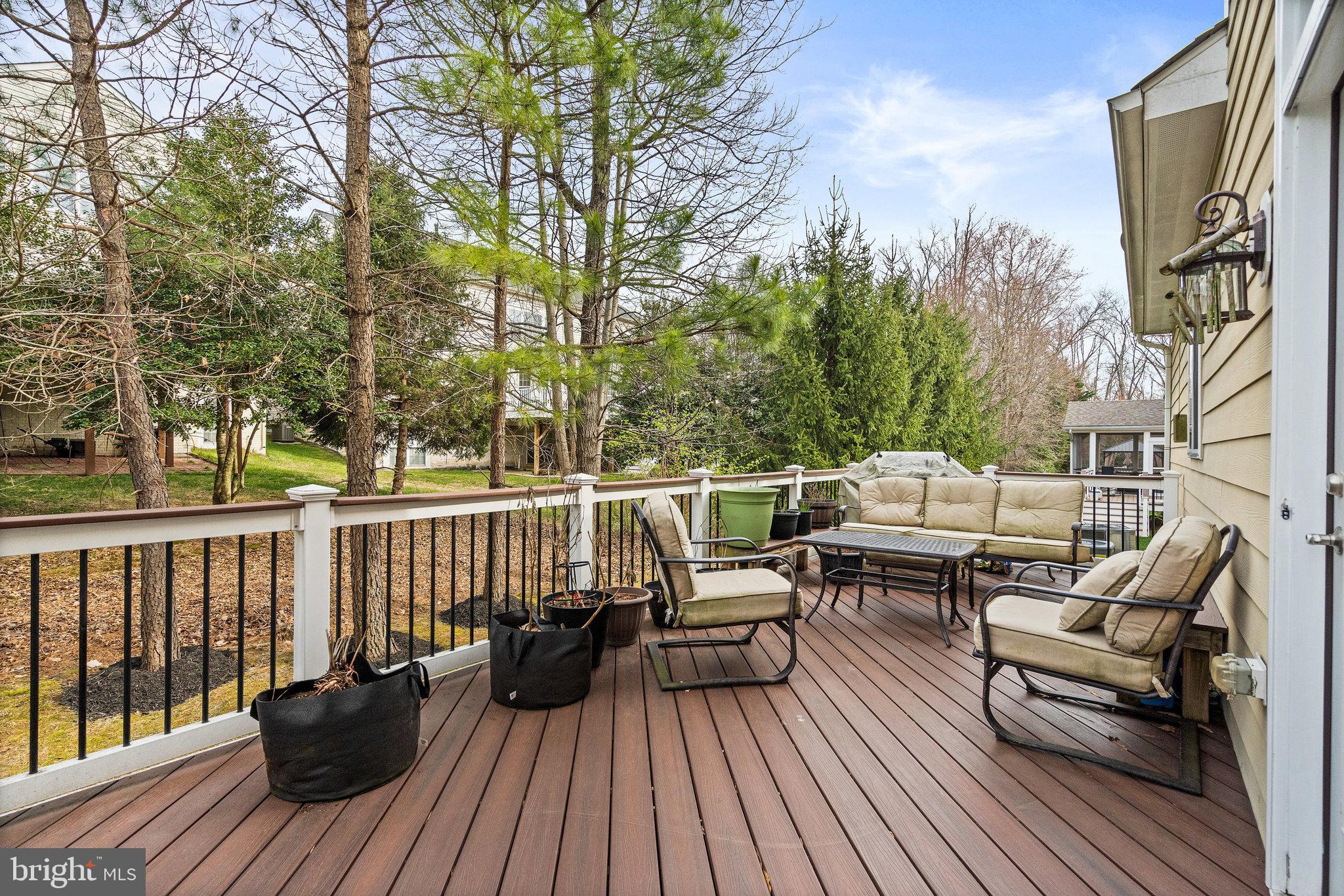 4561 Rona Place Fairfax, VA 22030 - Photo 73 of 78 Deck