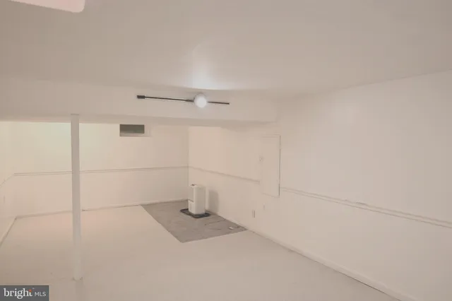 $4,000 | 4036 Trapp Road, Fairfax, VA 22032