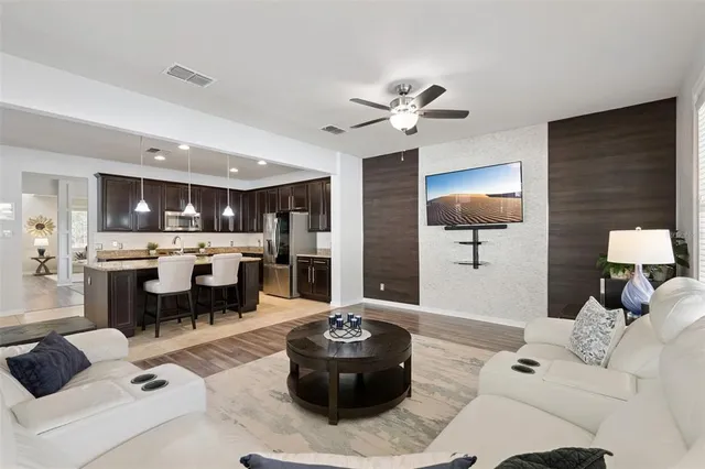 $700,000 | 7522 Derexa Drive, Windermere, FL 34786